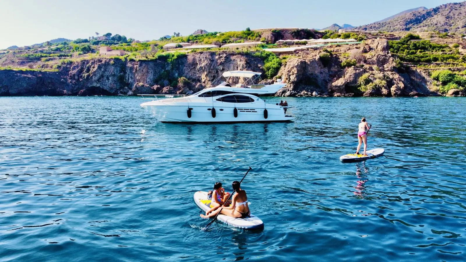 Azimut 46 Fly at Marina del Este