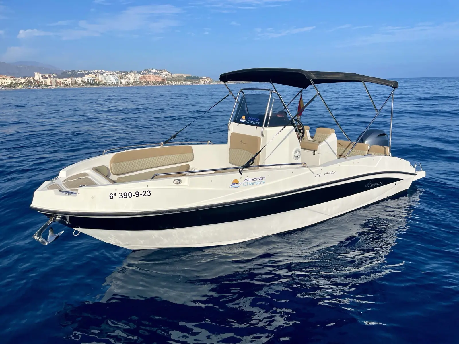 Nireus 620 CL at Marina del Este