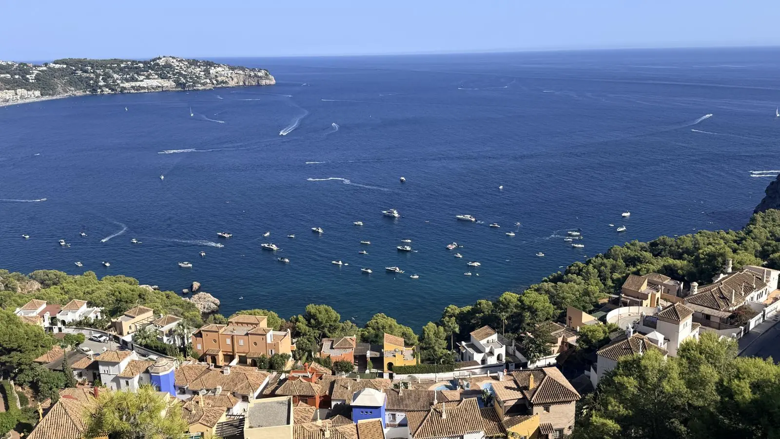 La Herradura-bukten och Punta de la Mona